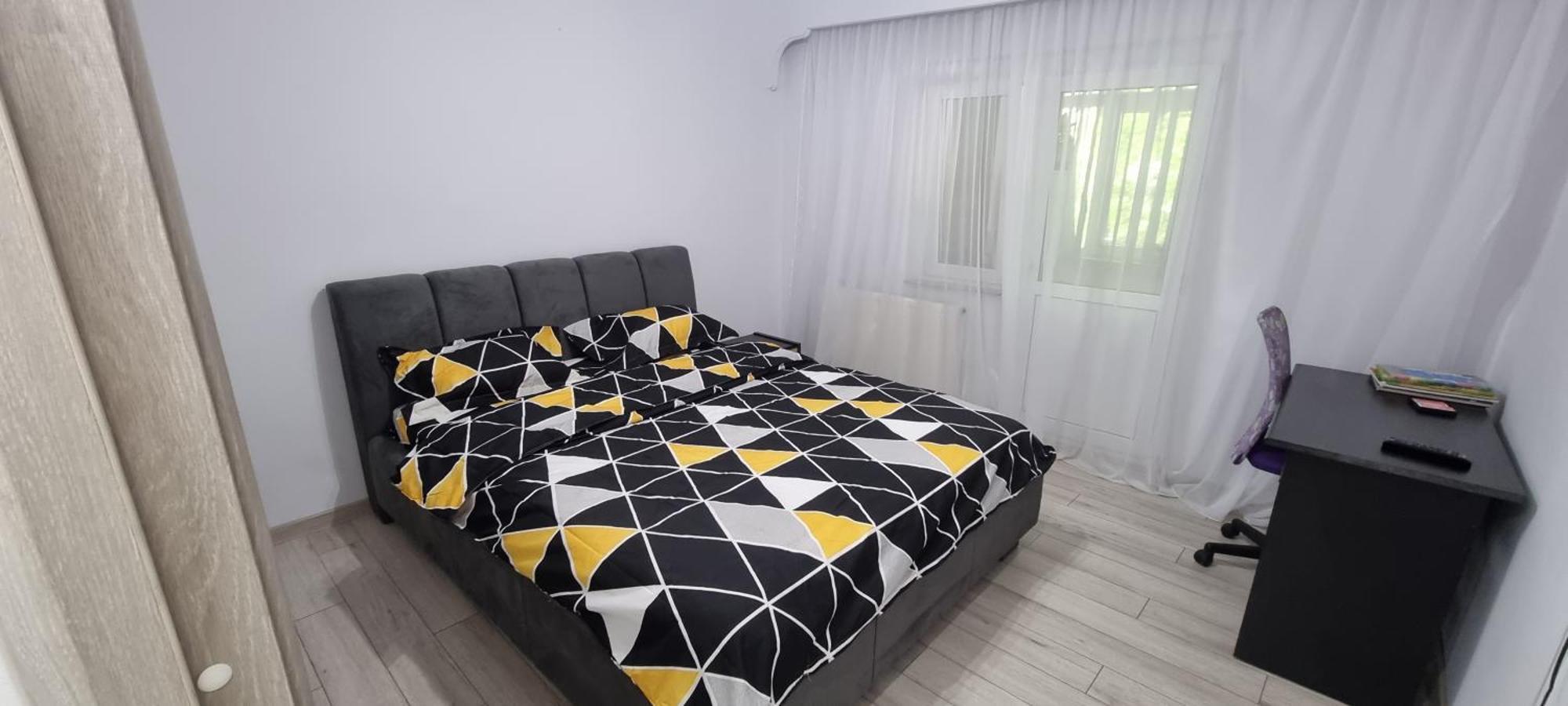 Ilona Apartament 3 Camere Râmnicu Vâlcea Exteriör bild